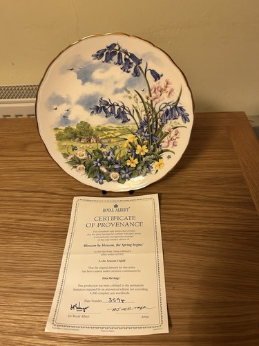 Royal albert collectors plate - albert,