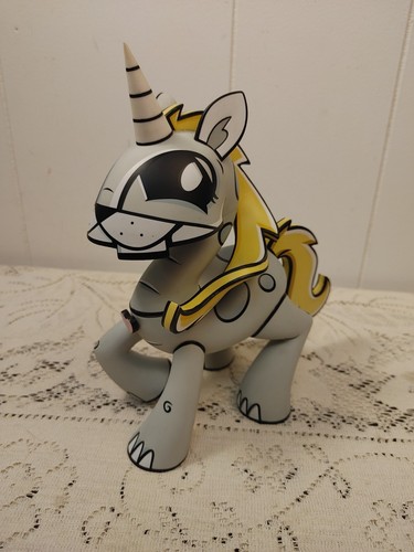 Kidrobot joe ledbetter - joe,