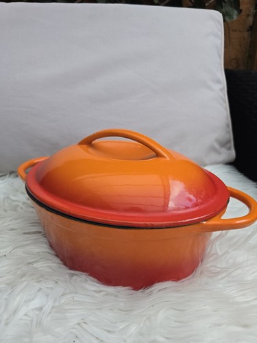 Cast iron cruset - cruset, style