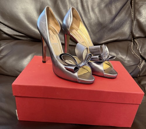 Valentino patent leather bow - patent,