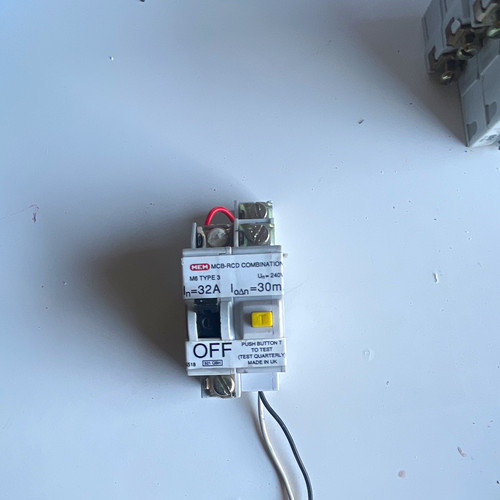 Mem mcb rcd - combination, type