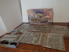 Trumpeter 00367 1:35 - German Pz.Kpfm KV-2 754(r) NO INSTRUCTIONS NO DECALS