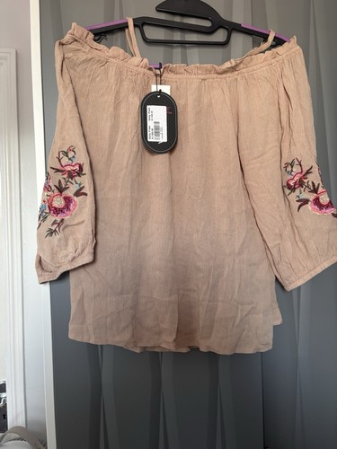 Cold shoulder women - shoulder, women’s
