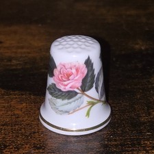 WEDGWOOD PORCELAIN THIMBLE  - FLORAL ROSE