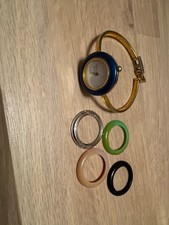 Gucci Quartz  Rare Vintage Ladies Watch needs new batte5 Interchangeable Bezels