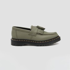Dr. Martens Adrian Virginia