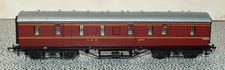 Hornby R4233 OO Period 3 Stanier full brake coach 30972 LMS maroon (241)
