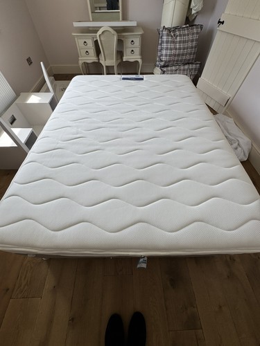 Slumberland king size bed - slumberland,