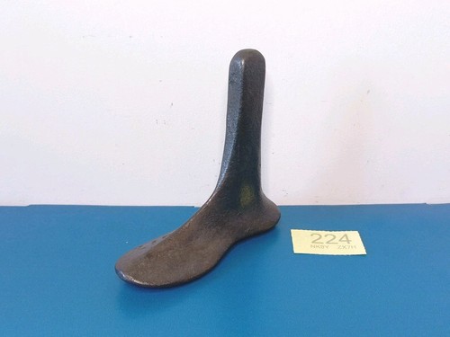 Antique cast iron small single - small,