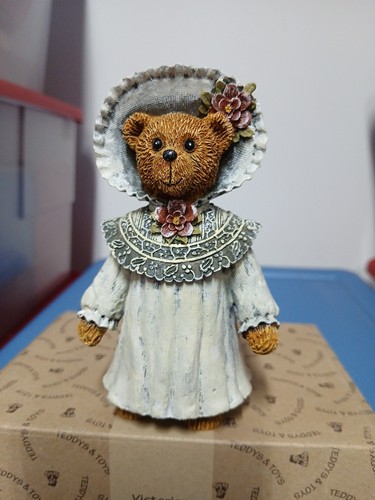 Lang and wise bears - wise.,