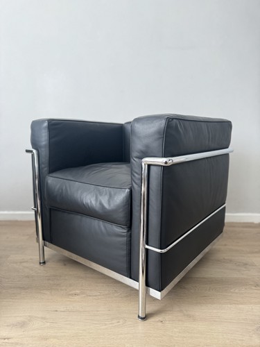 Lc2 corbusier inspired - le,