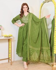 Women’s Green Embroidered