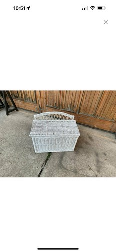 Vintage white wicker - vintage,