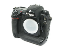 Nikon D2X 12.4MP Digital SLR Camera Body Only - 39,900 Shots