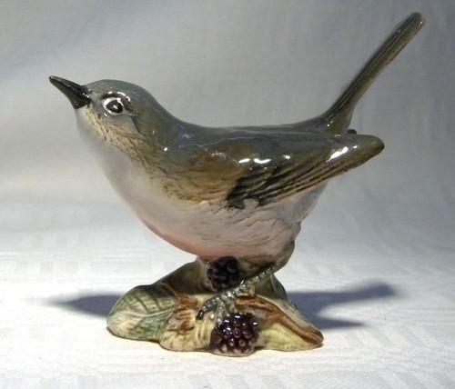 Beswick bird whitethroat 2106 - beswick,