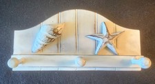 Wooden Seashell 3 Peg Wall