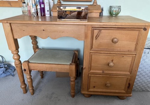 Vintage dressing table with - table,