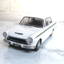 Autoart 1/18 Lotus Cortina MK1