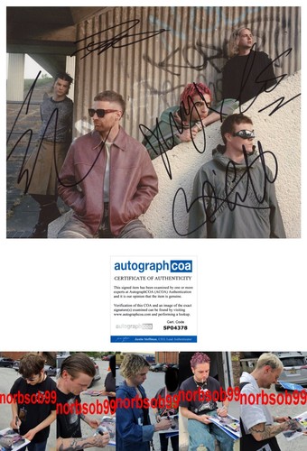 Fontaines signed 8x10 - signed,