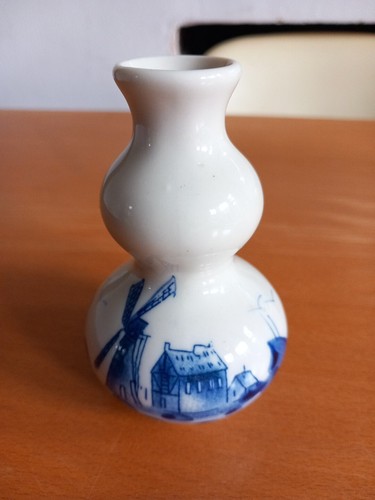 Vtg pretty delft style hand - vtg,