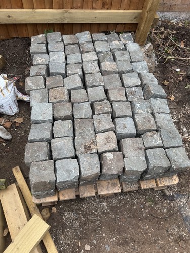 Reclaimed grey granite setts - reclaimed,