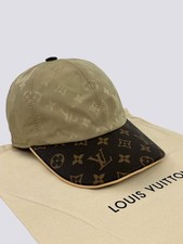 Louis Vuitton LV Monogram Get