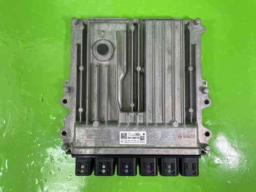 Land rover defender l663 - rover,