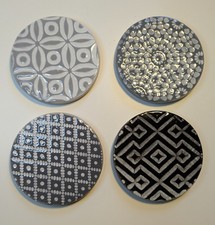 Set of 4 Pretty Round Ceramic Grey Patterned Coasters