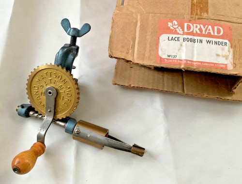 Dryad antique lace - , bobbin