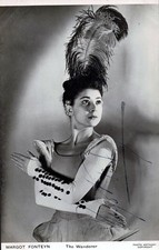Dame MARGOT FONTEYN English Ballet Dancer RARE Signed Autographed Postcard