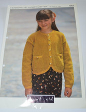 Knitting pattern cardigan in