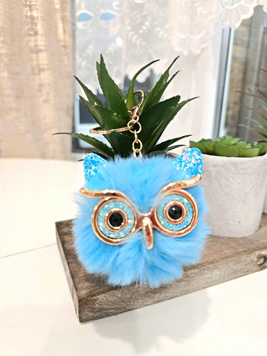 Blue faux fur - owl, keyring