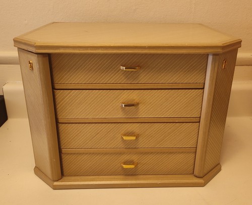 Vintage wooden made - vintage, italy