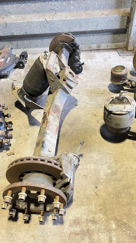 Rear drag axle stud - rear,