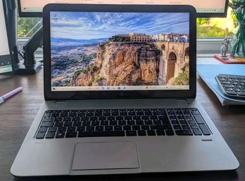 Touchscreen envy laptop - hp,