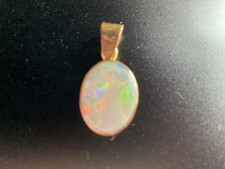 18ct Yellow Gold Opal