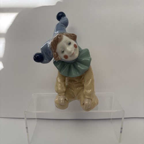Nao lladro 1067 - #1067, jester