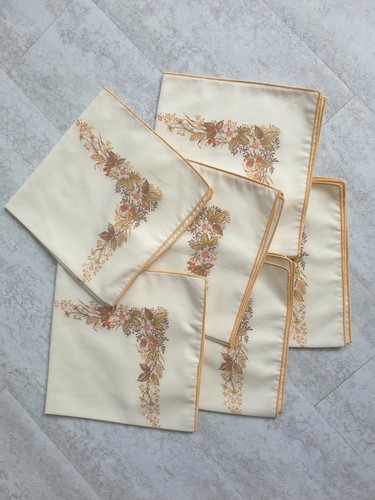 Six vintage marks - six,