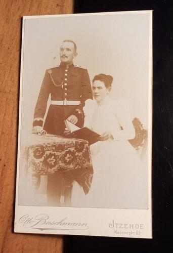 Pair woman soldier in - &,