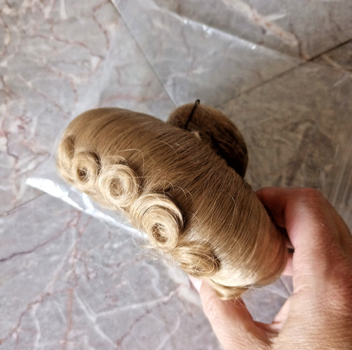 Vintage blonde doll - blonde,