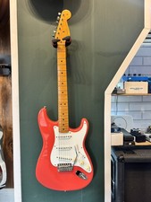 FENDER American Vintage 1957  STRATOCASTER USA inc original hard case