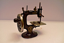 Antique Singer Toy Sewing