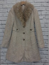 Red Herring Beige and White