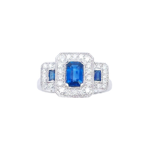 18ct gold emerald cut sapphire - 18ct,