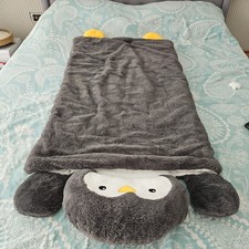 Aldi Penguin Snuggle Pod/bed Cover grey/whiye