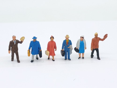 Preiser figures standing - preiser,