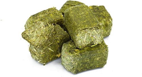 Alfalfa cubes premium - cubes,