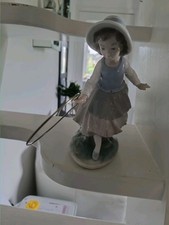 Ladro Girl With Hoop