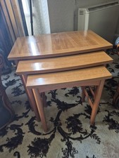 Schreiber Nest of tables