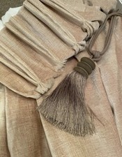 1 BESPOKE CURTAIN  CUSTOM MTM